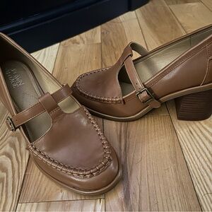 Crown Vintage Brown Leather Oxford Heels